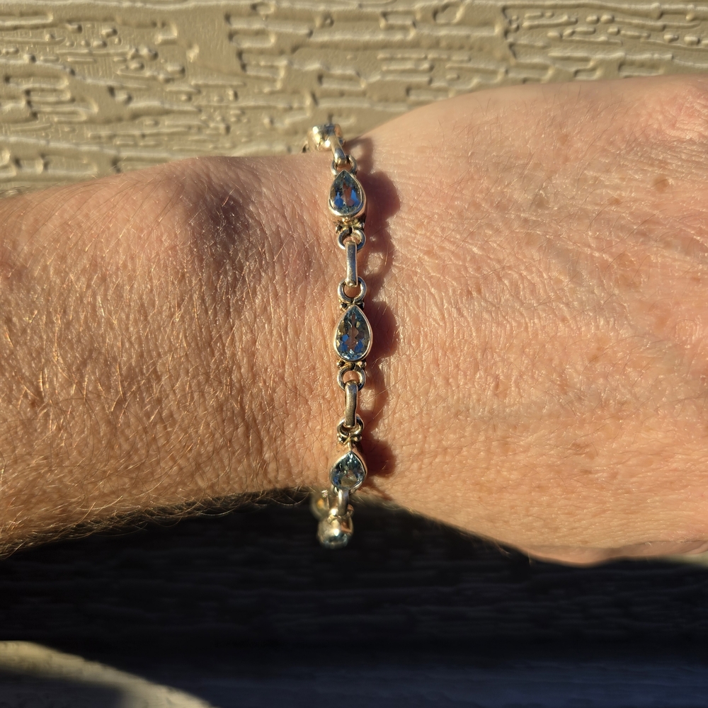 925 Sterling Blue Topaz Teardrop Bracelet